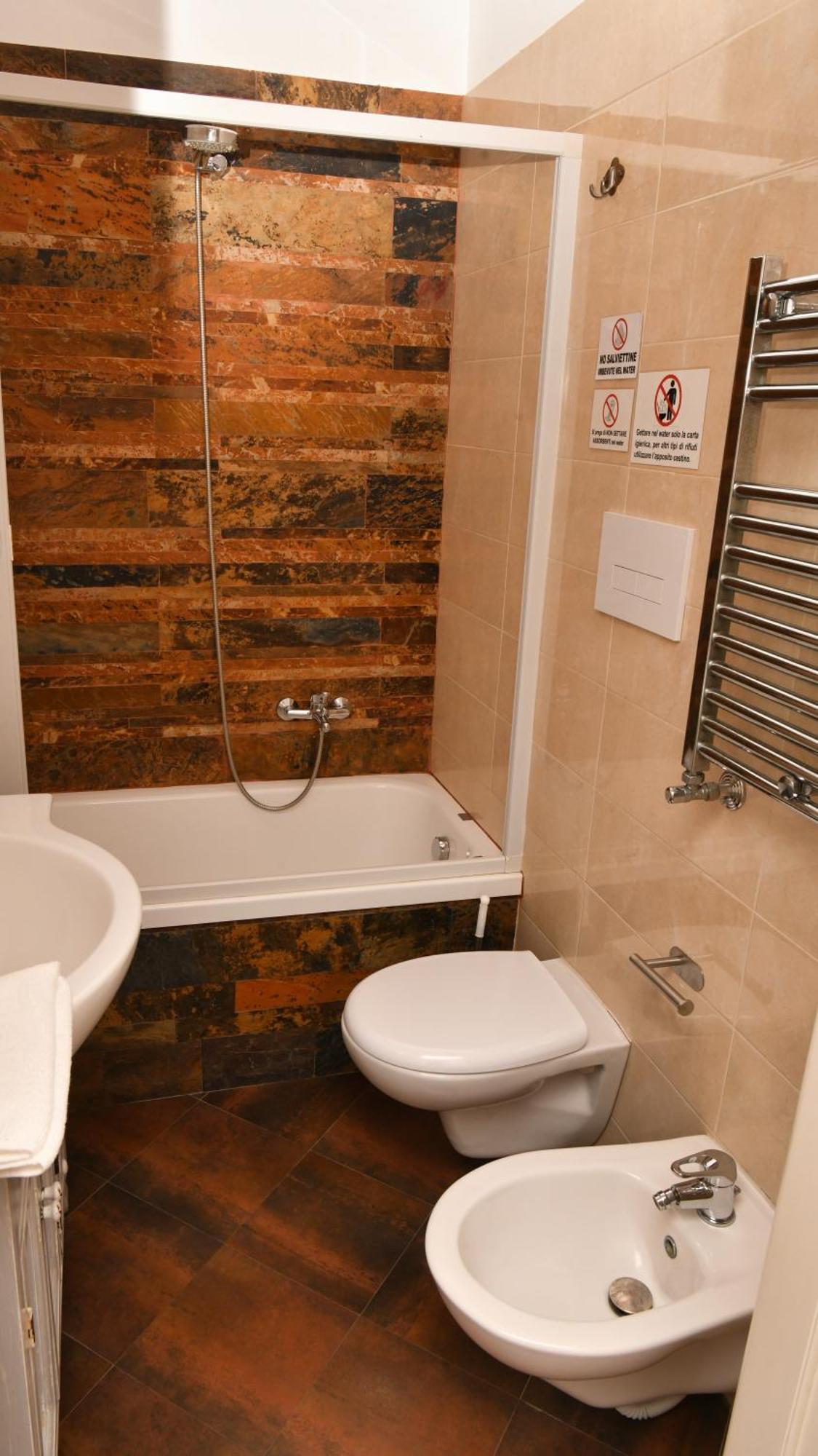Costa Costa Rooms Sant'Egidio del Monte Albino Buitenkant foto